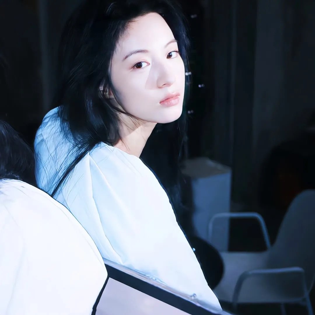 月光和华伦天奴